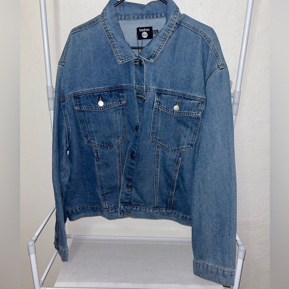 BRAND NEW BOOHOO DENIM JACKET